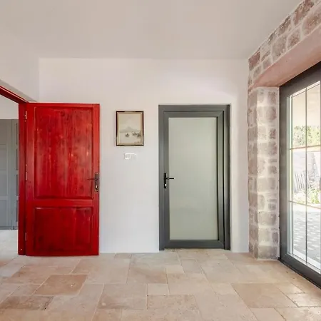 Rustic Stone House With Spacious Terrace 2br * Ören