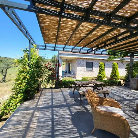 Nyaraló Rustic Stone House With Spacious Terrace 2br Ören