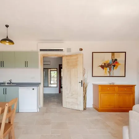 Nyaraló Rustic Stone House With Spacious Terrace 2br *