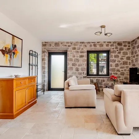 Nyaraló Rustic Stone House With Spacious Terrace 2br Ören
